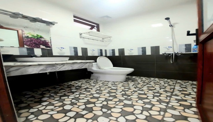 Cho thuê nhà ngõ 33 Phố Lý Thường Kiệt, Hà Đông, 30m2 - 5 tầng - 3 ngủ  - giá 13tr/tháng